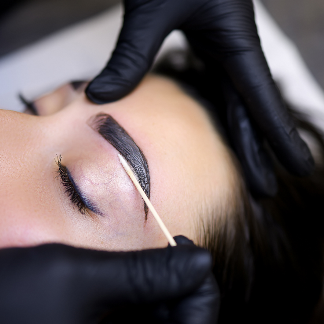 BROW DESIGN - IN SALON TRAINING